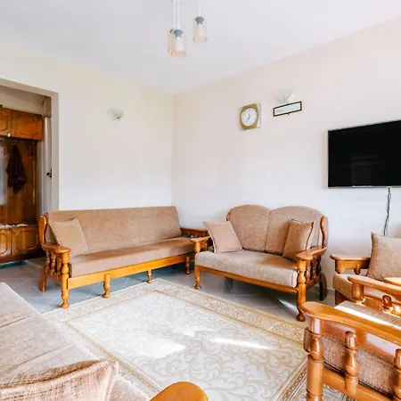 فندق House With Garden And Balcony In Kartepe ازميت