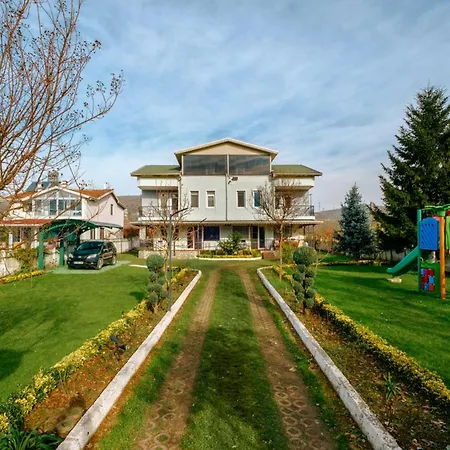 House With Garden And Balcony In Kartepe